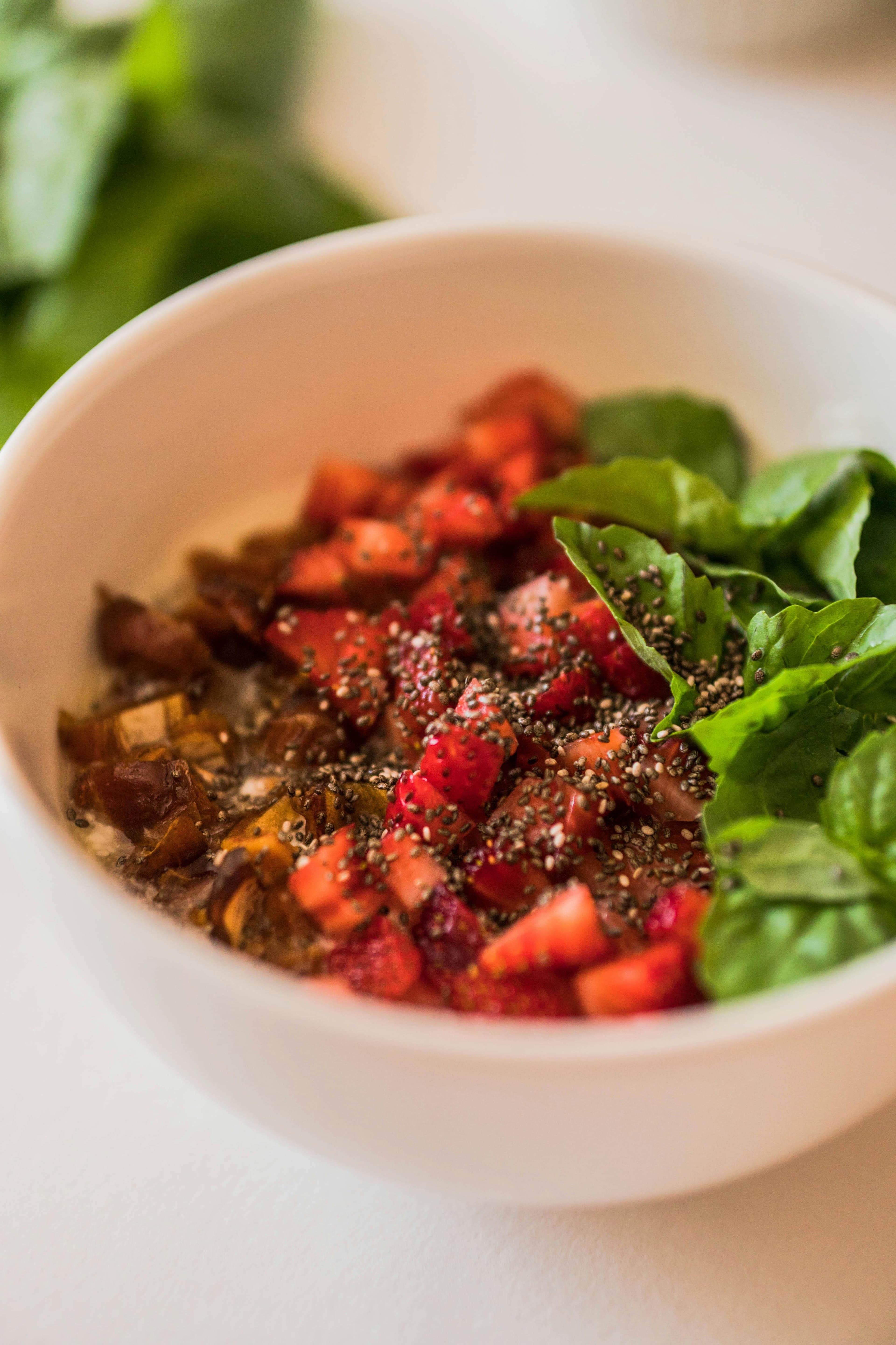 A variety of colorful fruits and vegetables rich in antioxidants that may help prevent cataracts