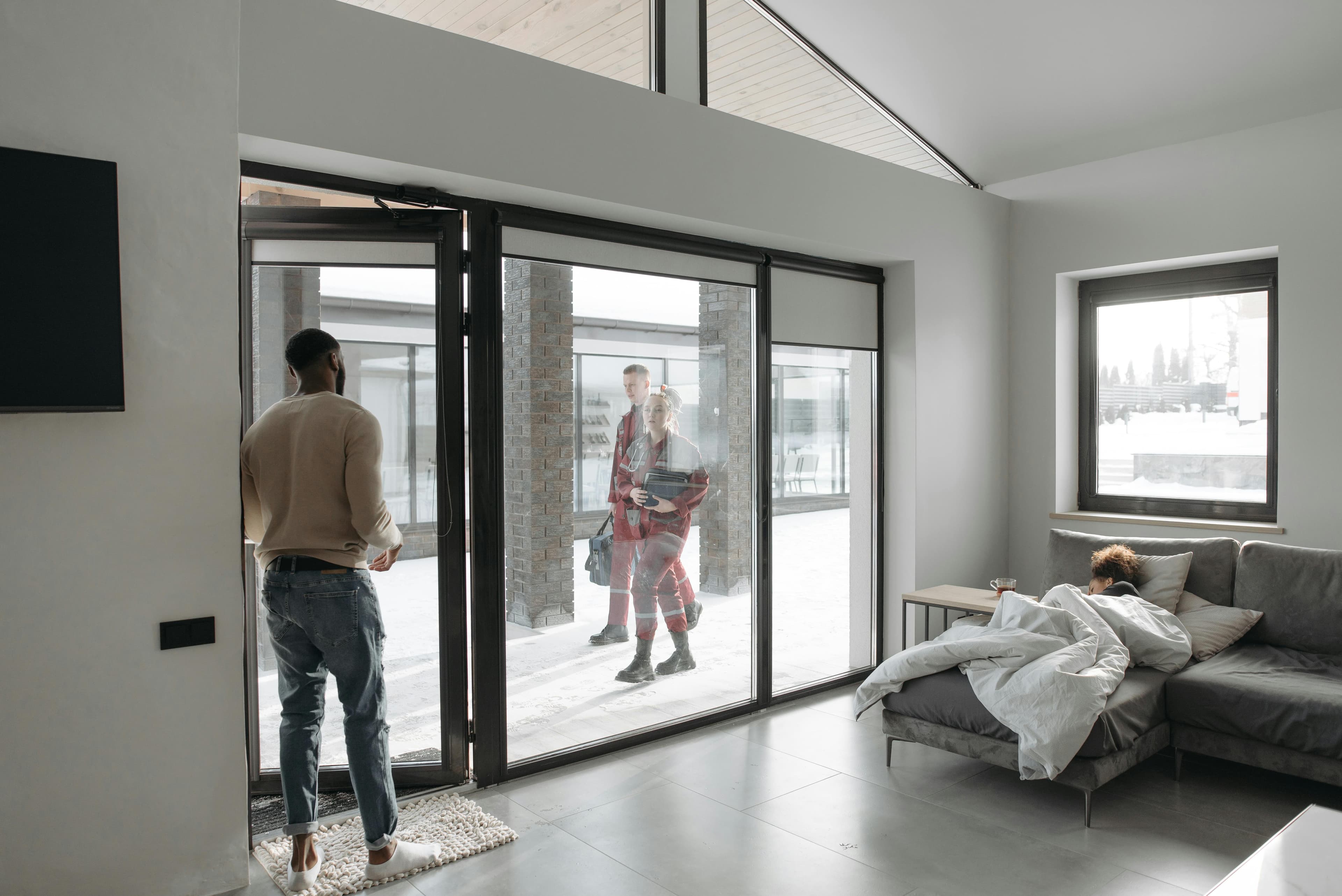 Medical team preparing for an emergency intervention during childbirth