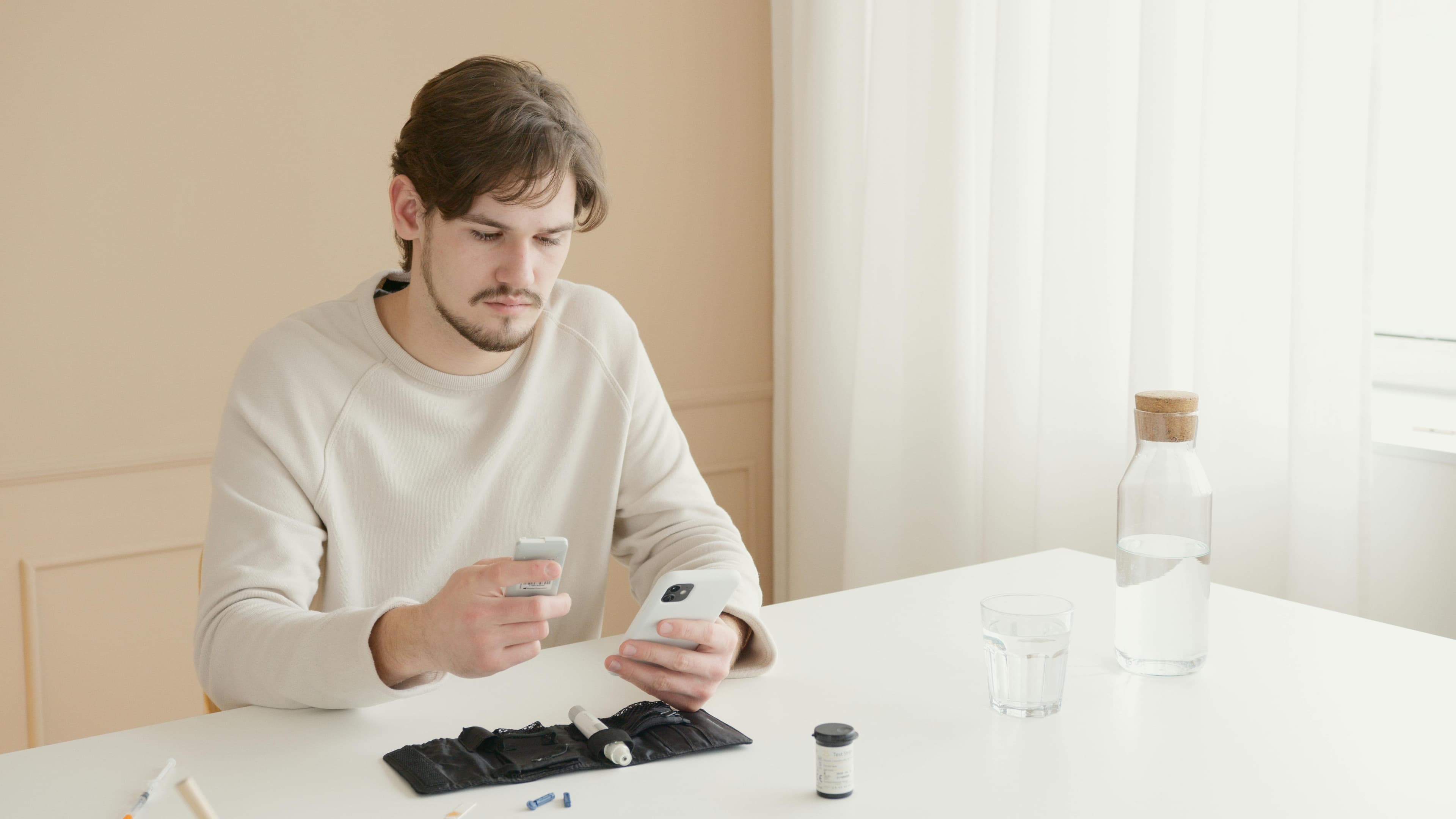 Doctor checking blood glucose levels of a patient with hidradenitis suppurativa