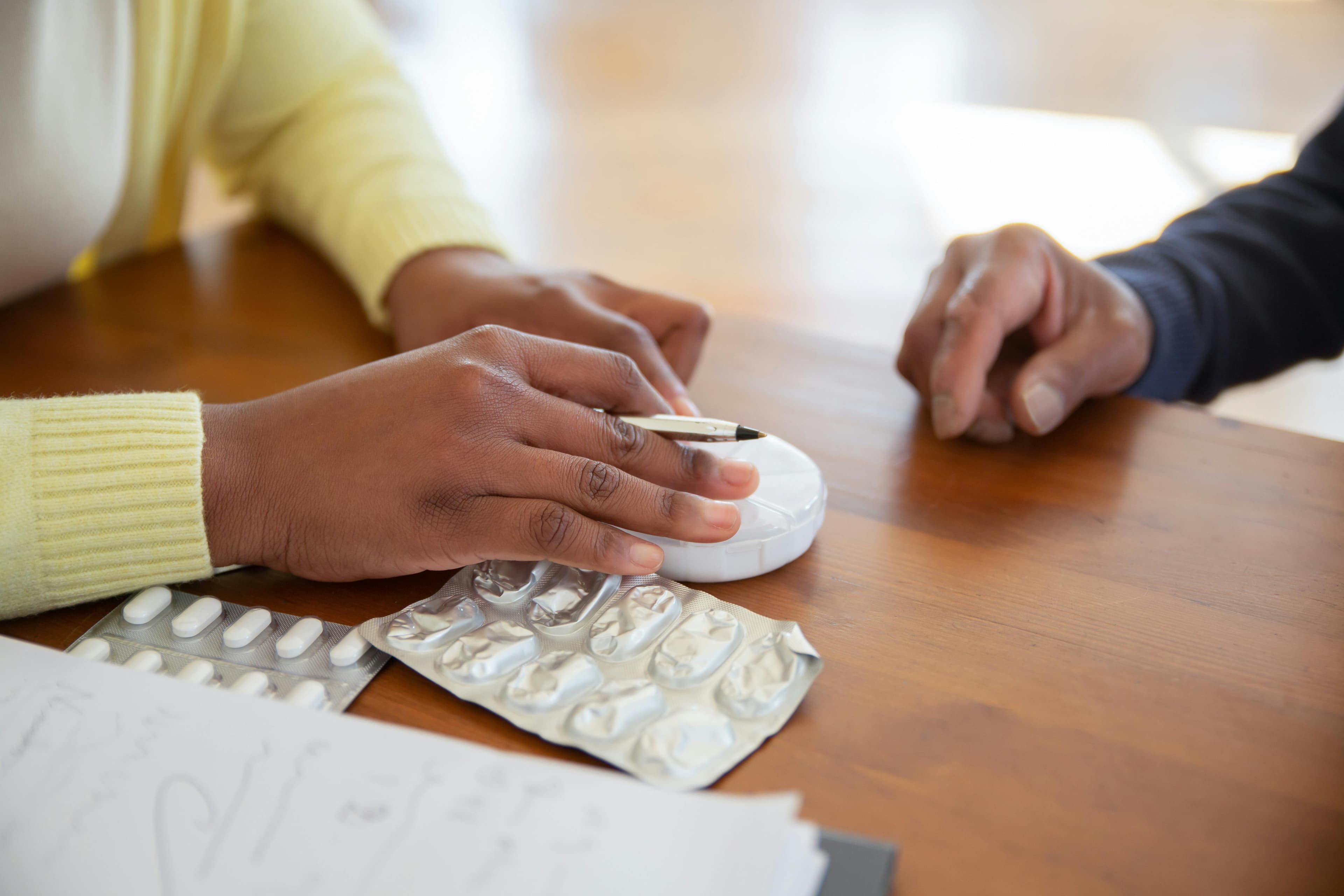Doctor discussing levothyroxine dosage with a patient