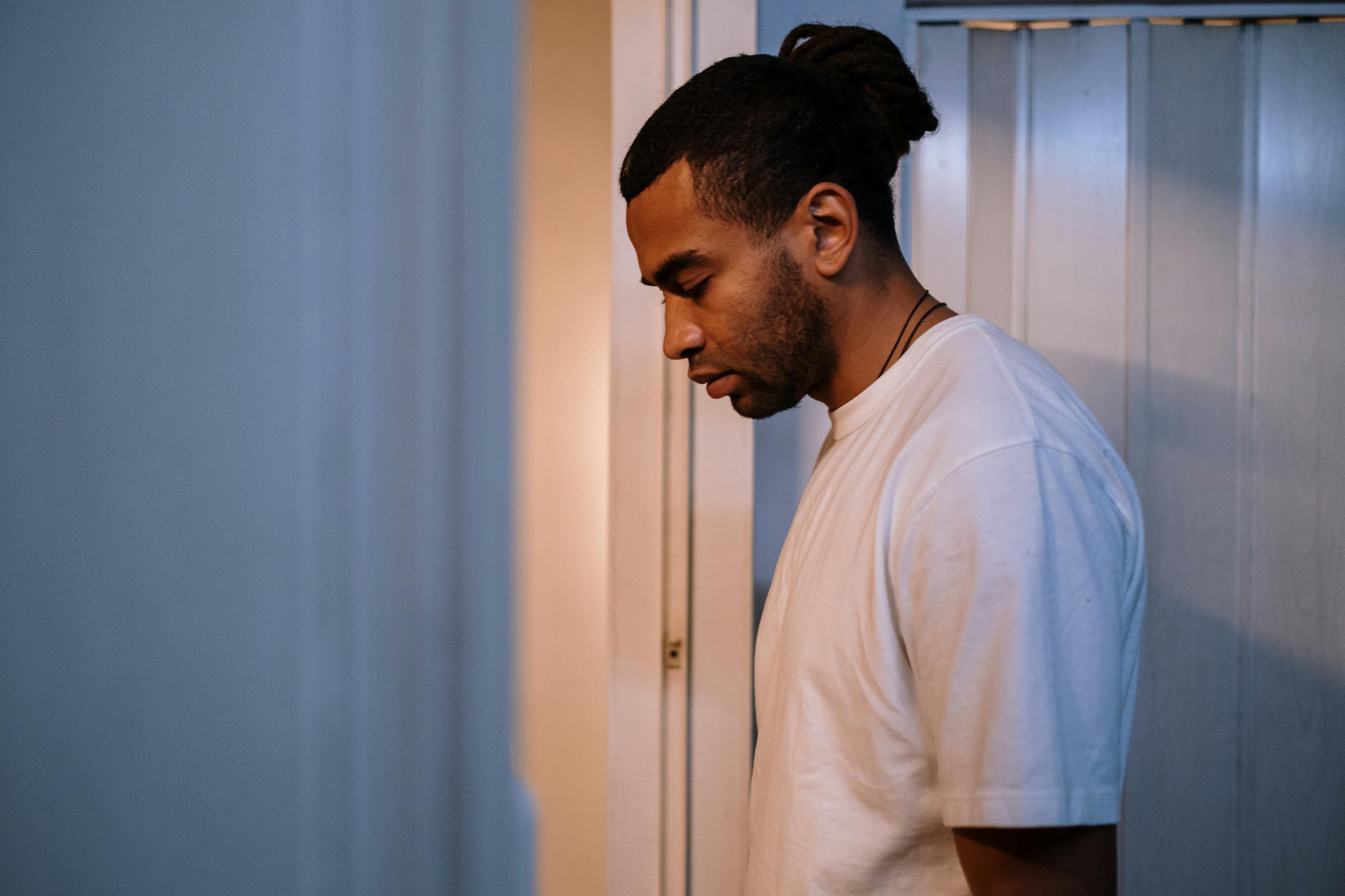 A side-by-side comparison of antipsychotic and mood stabilizer medications